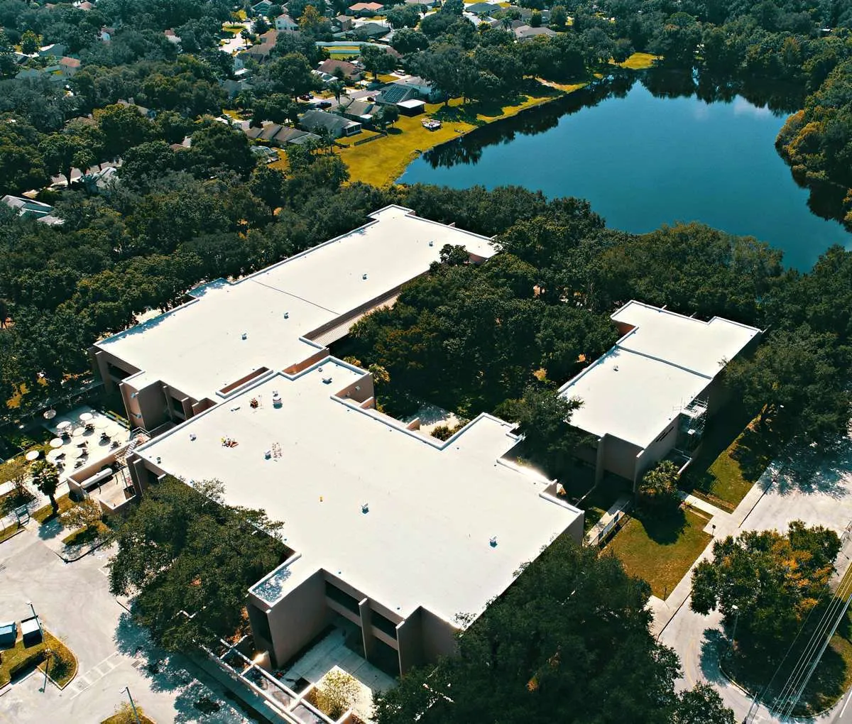Commercial Roofing contractors in Florida