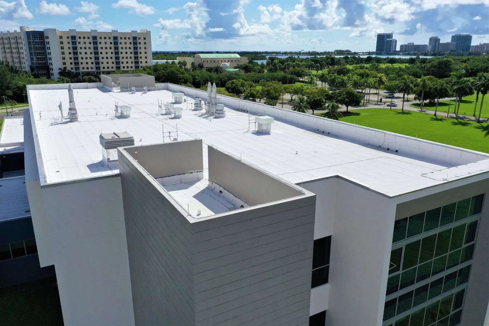 new commercial roof installation in Florida