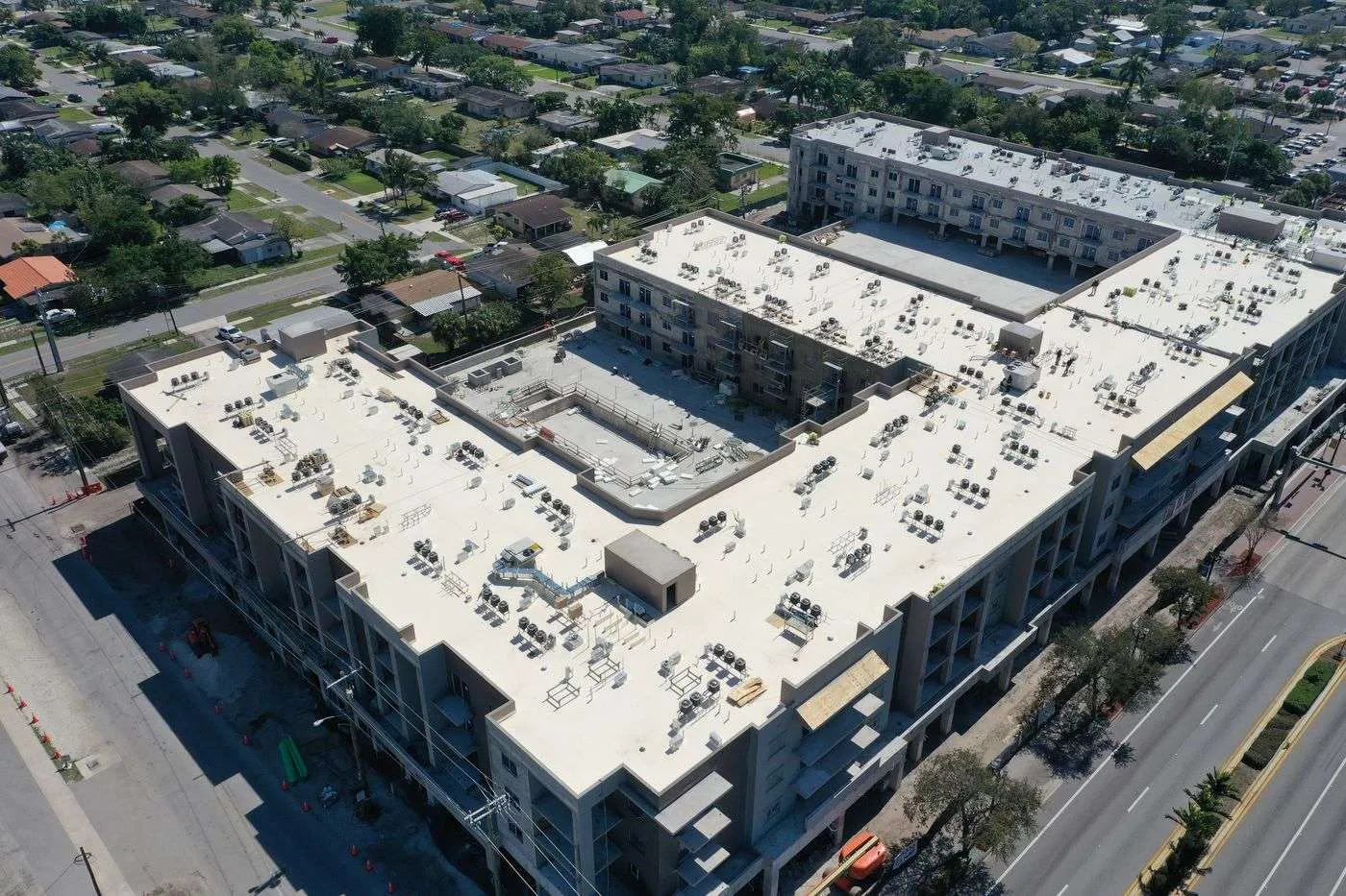 Commercial Roofing Installers in Florida